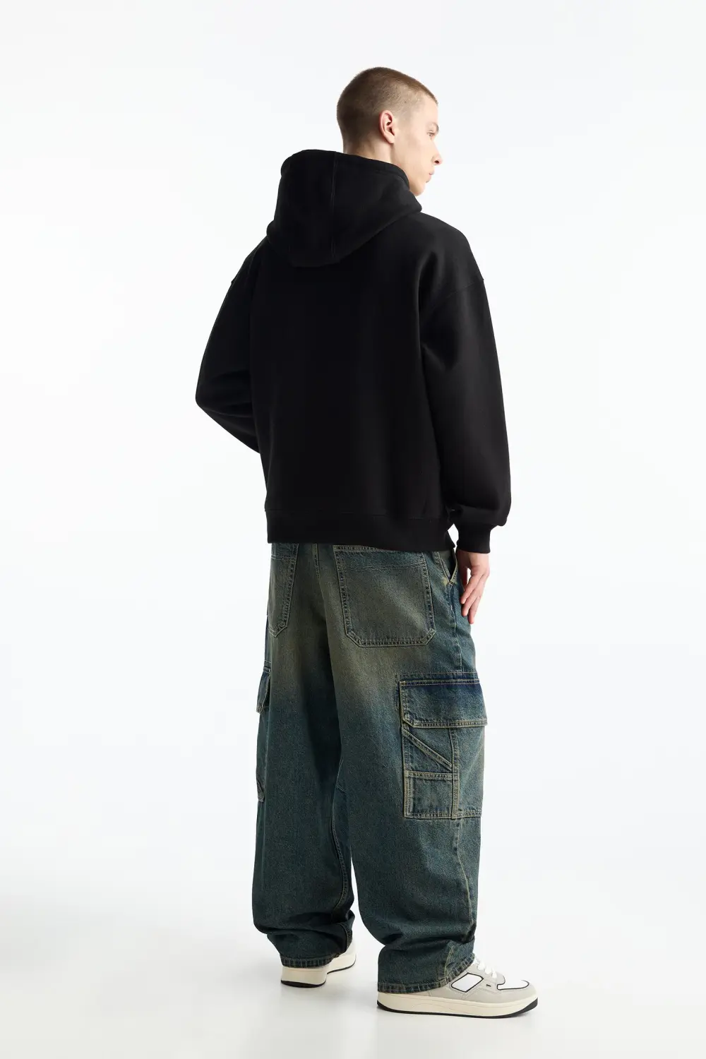 Sudadera básica capucha