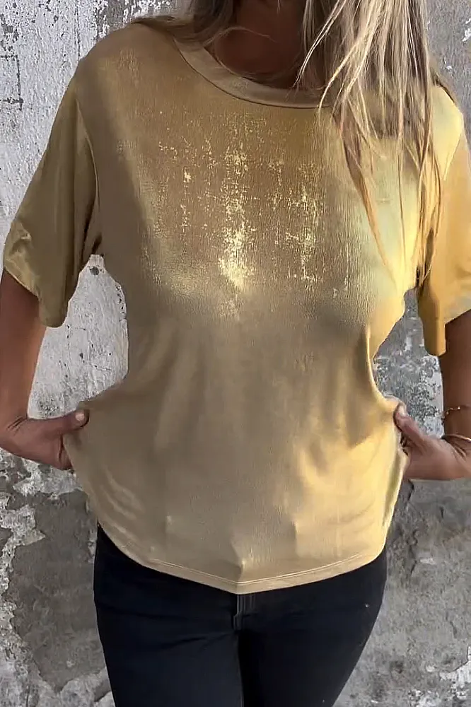 Women's shiny solid color T-shirt