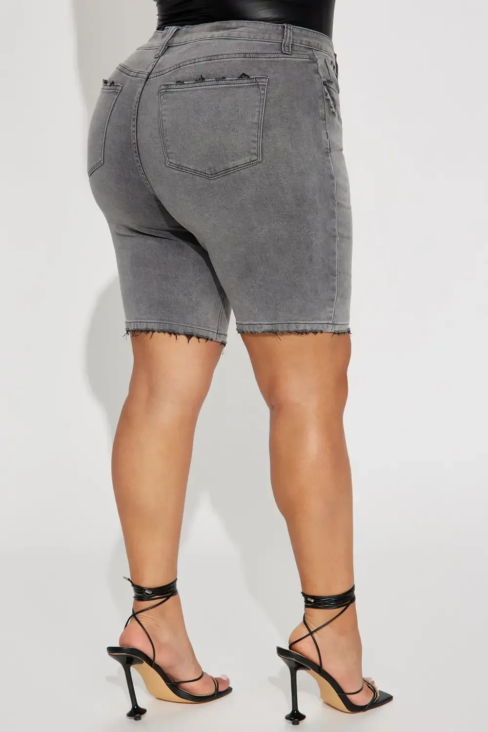 On The List Deluxe Stretch Bermuda Shorts - Grey
