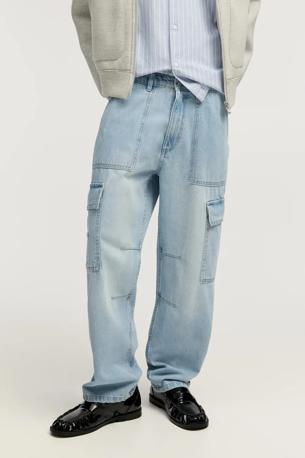 Straight-leg cargo jeans