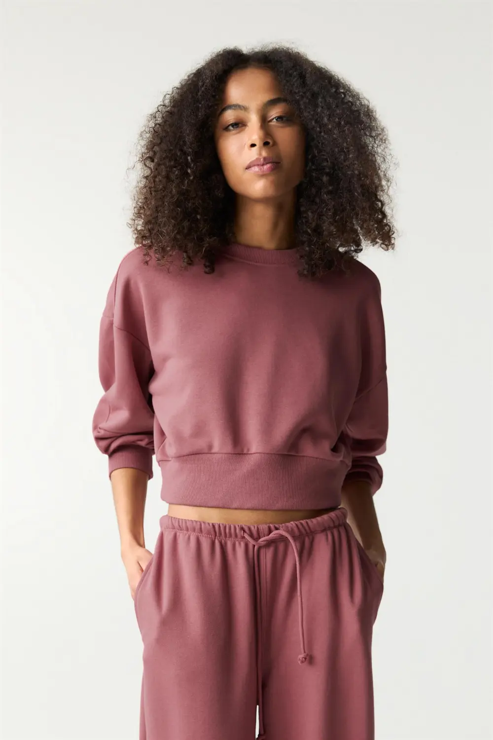 Sudadera cropped
