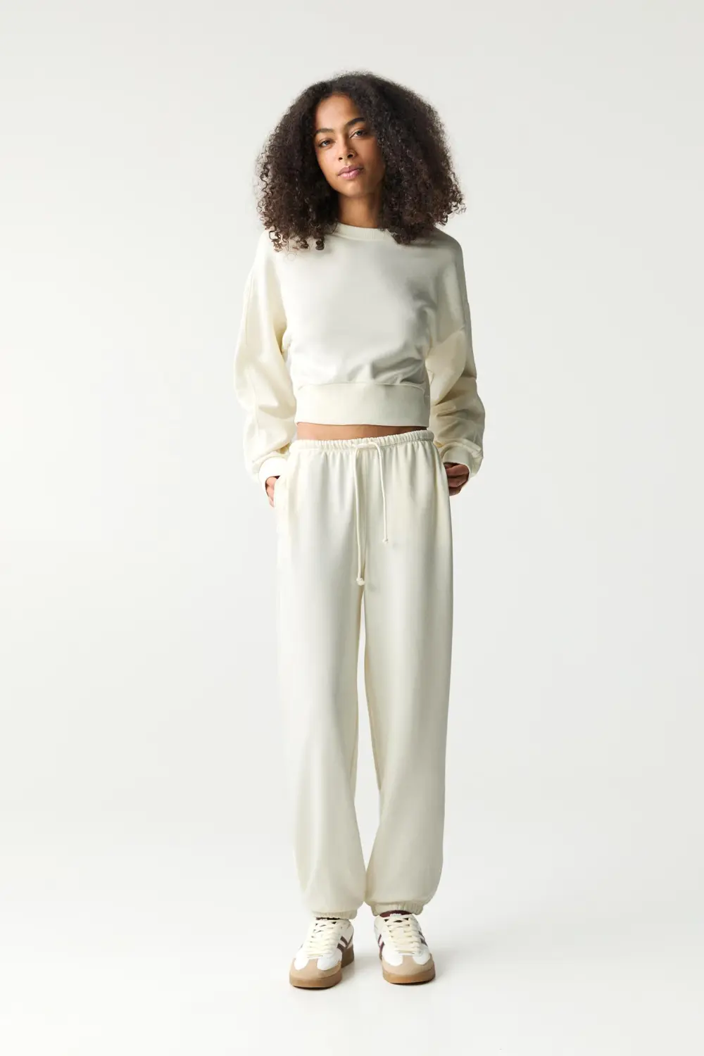 Sudadera cropped