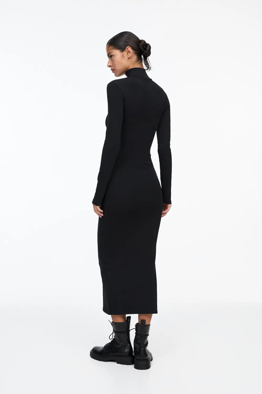 Vestido midi cuello perkins