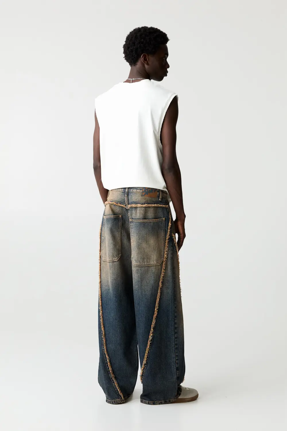 Baggy jeans with fringing
