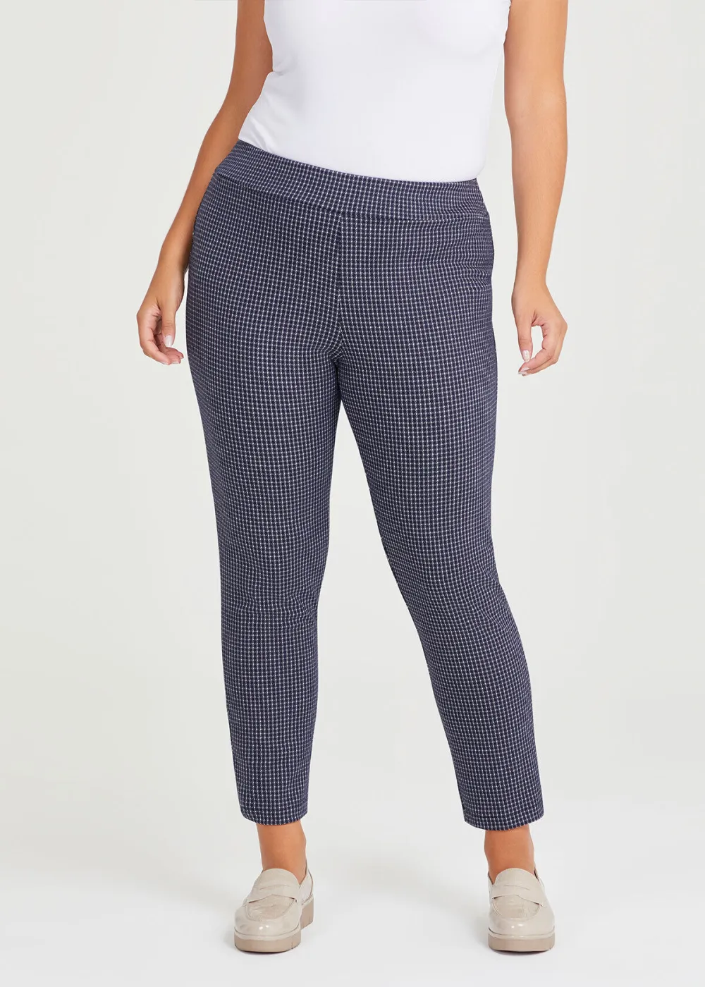 Textured Geo Pant