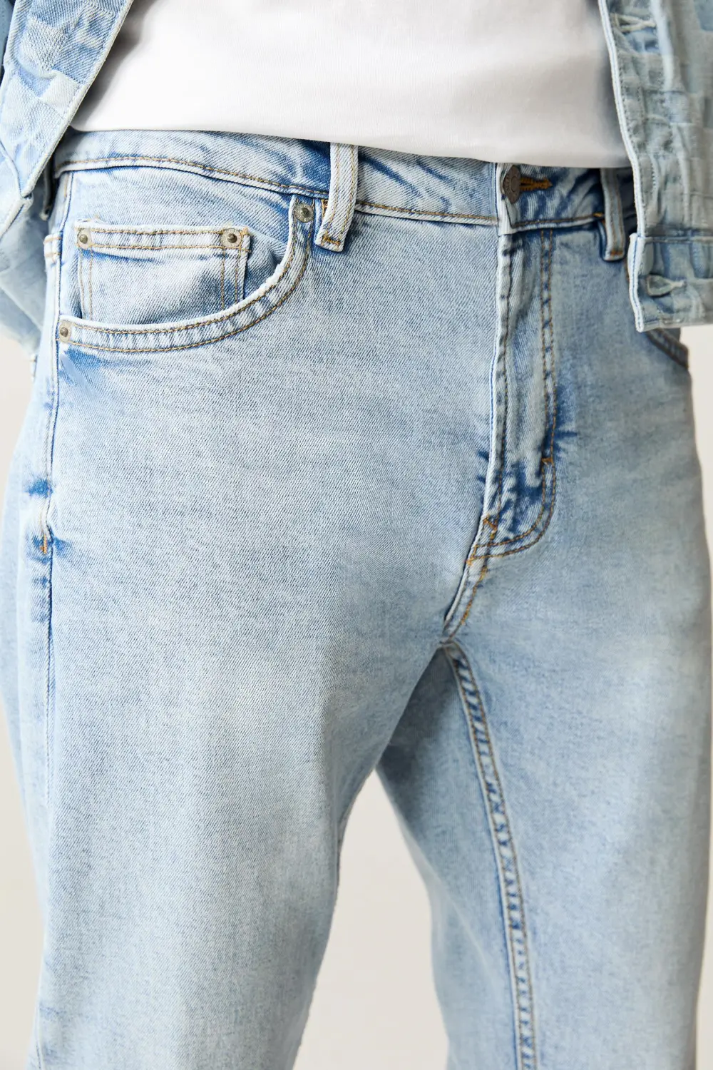 Slim fit jeans